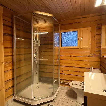 Semesterbostad Rukan Karhumoekki